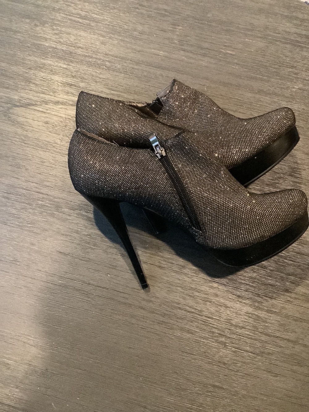 Metallic Silver Gray Ankle Shoes